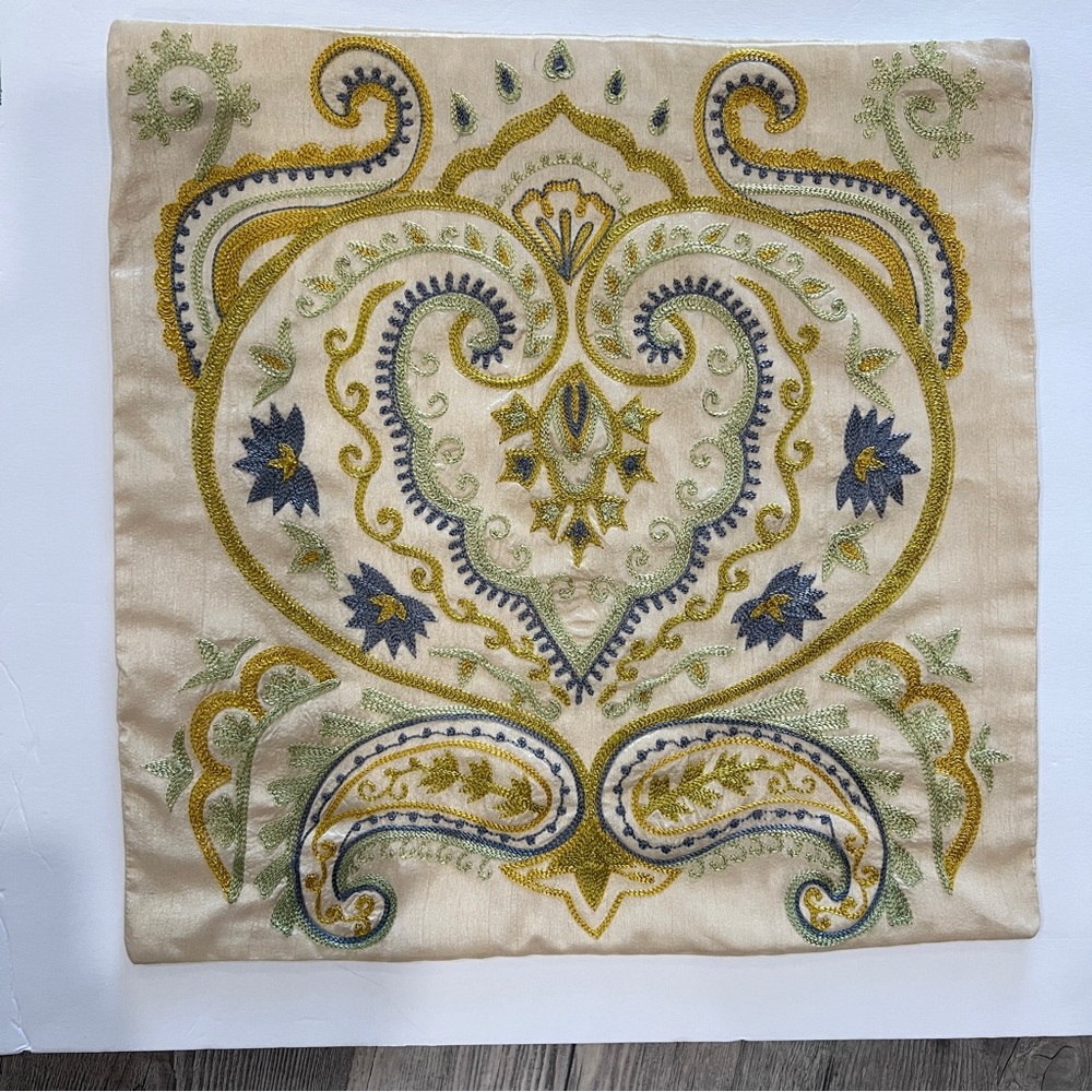 Pier 1 Raw Silk Embroidered Square Throw Pillow Zipper 16x16 “ - Picture 2 of 5